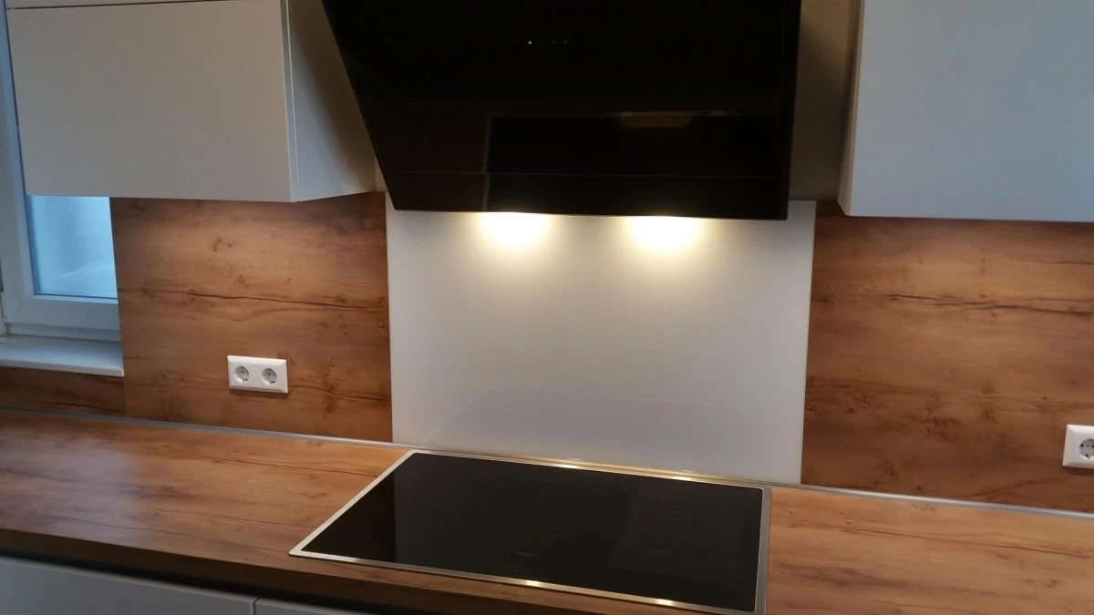 fitted kitchen 'Smaragd' alpine white, countertop: texor