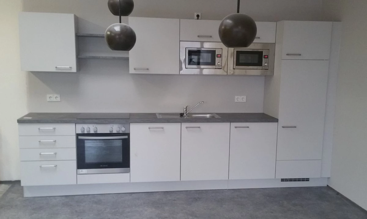 kitchenette 'Onyx' silk grey, countertop: caledonia