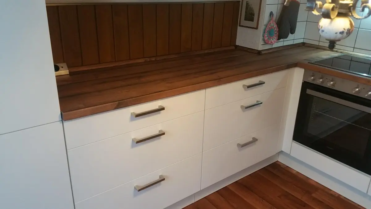 add-on kitchen 'MH Koje 5' flower white satin finish, countertop: historic oak